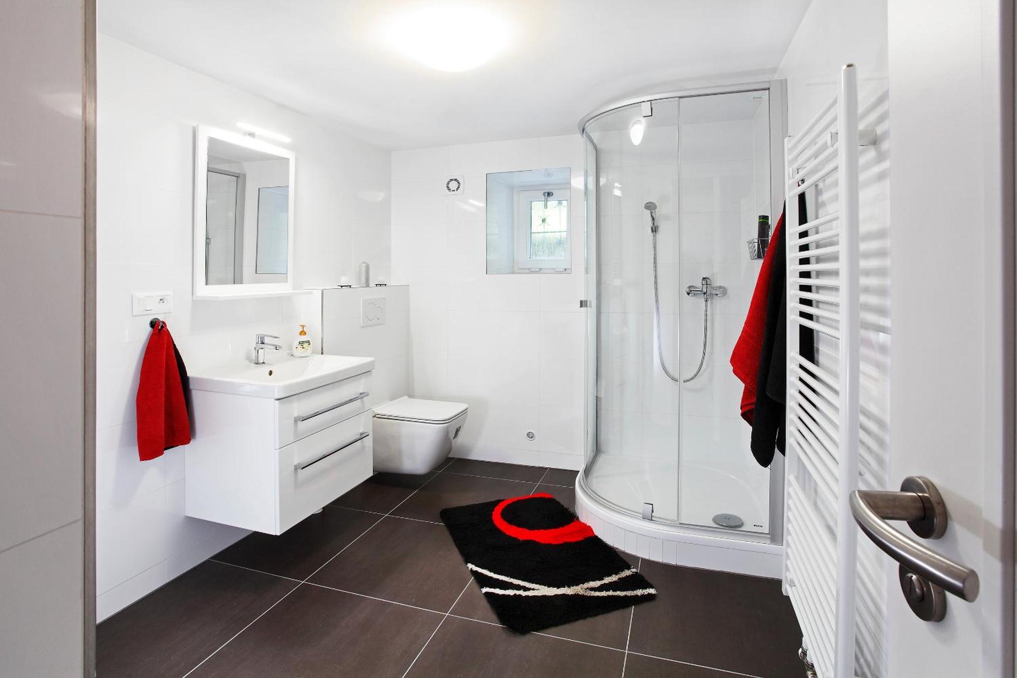 Villa Z - Apartment With Private Parking เบอร์โน ภายนอก รูปภาพ
